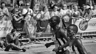 开云体育下载-乌干达女篮在非洲锦标赛中奋战到底，期待奥运突破，乌干达vs南非